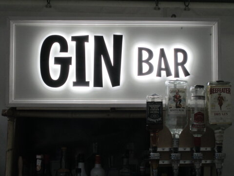Gin Bar and Frozen Cocktail Machine Hire in Virginia Water we require to rent a gin bar with a frozen cocktail machine for our conference trade stand in an exhibition show. heythrop park, olympia, hammersmith, london
