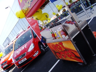 hot dog street vendor cart hire